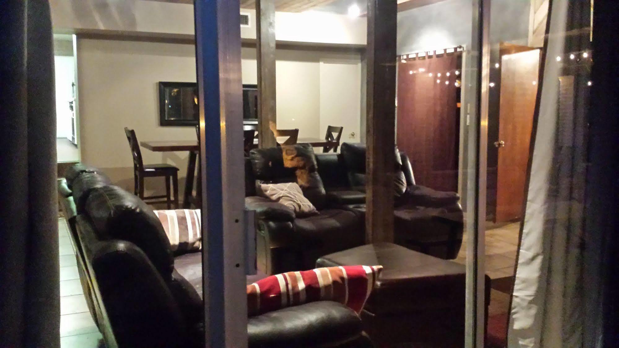 Lodge At Turkey Cove Canyon Lake Bagian luar foto